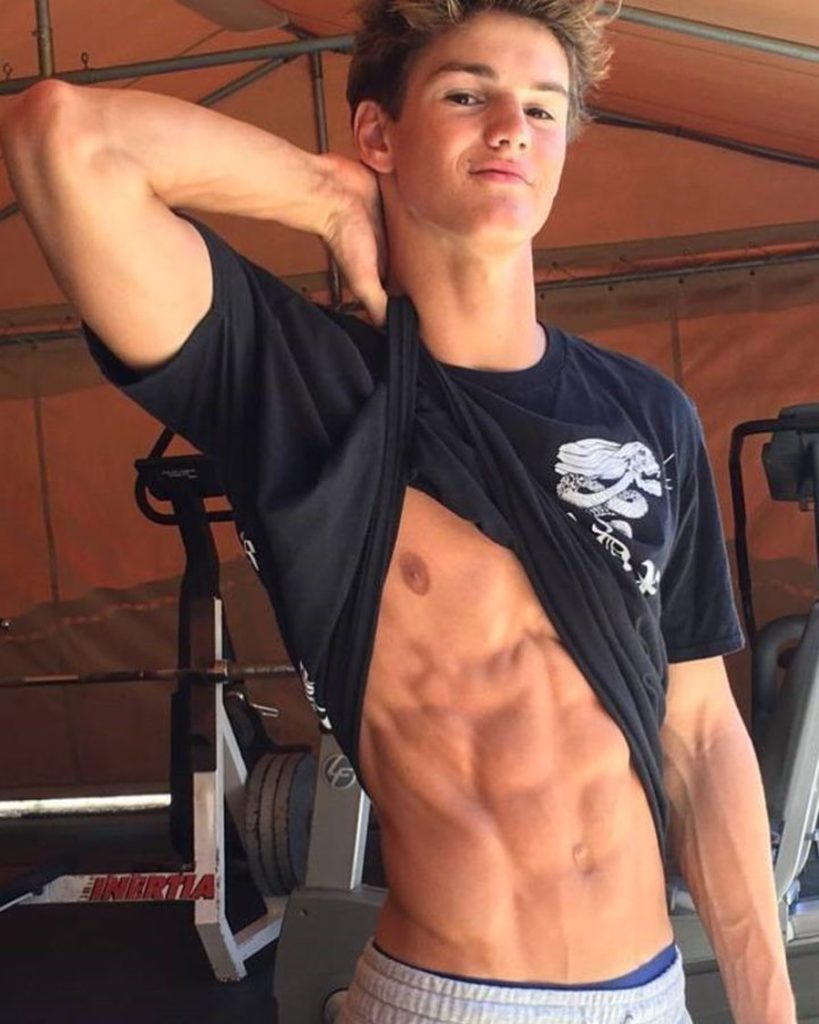 #men #twinks #gay #gaytwinks #gaytwinkworld #gaytwitter #shirtlessboys ...